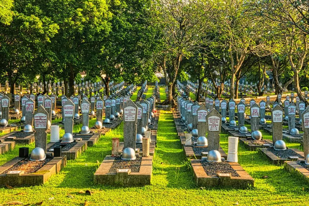 Preserving the Legacy of Veterans: Custom Grave Markers by Stoltz Memorials