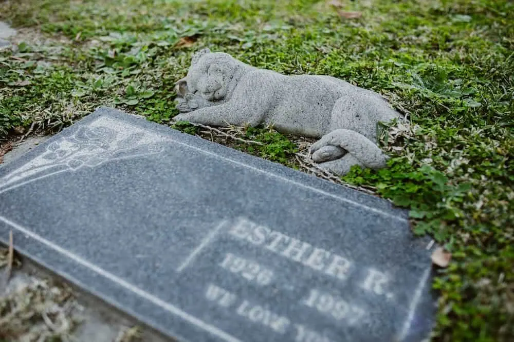 The Art of Personalizing a Headstone