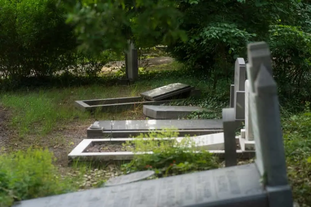 The Role of Headstones in the Grieving Process