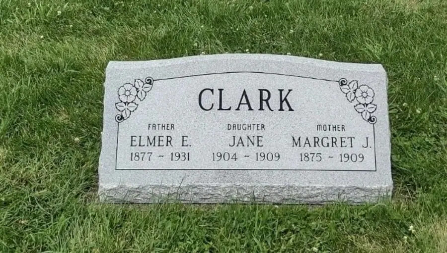 Serp-Top Granite memorial in Georgia Grey, by Stoltz Memorials