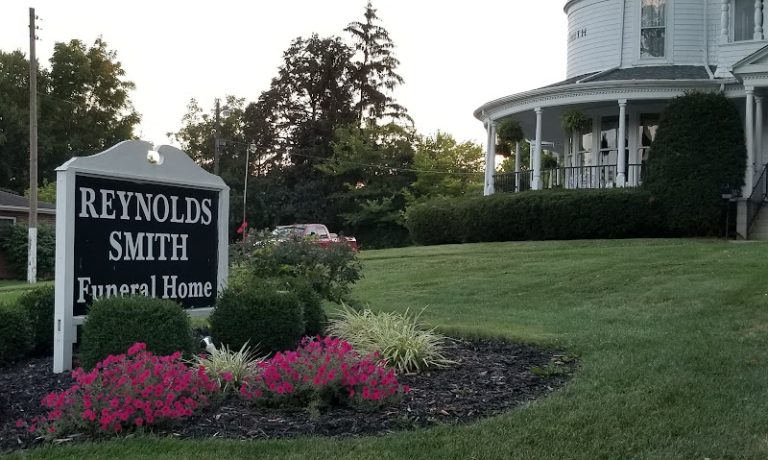 Reynolds-Smith Funeral Home Wilmington, Ohio - Stoltz Memorials