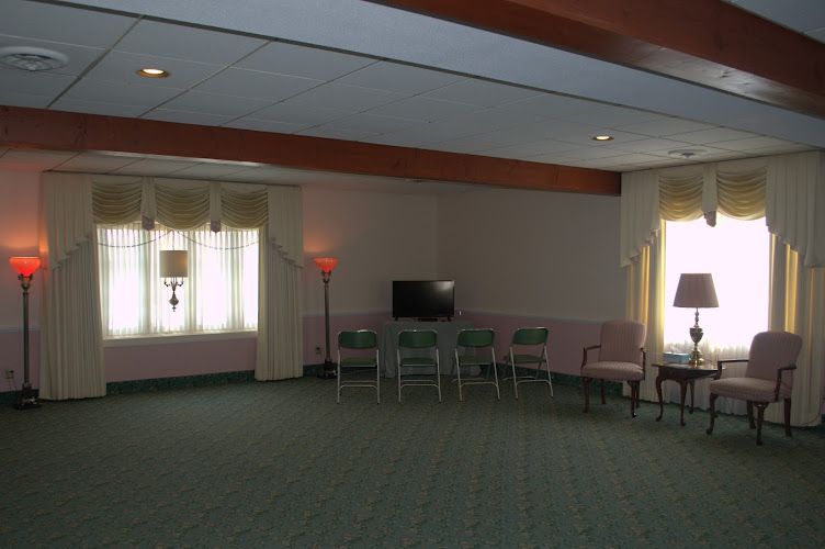 Reichlin-Roberts Funeral Home Elyria, Ohio