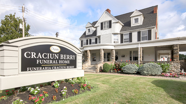 Craciun Berry Funeral Home Cleveland, Ohio